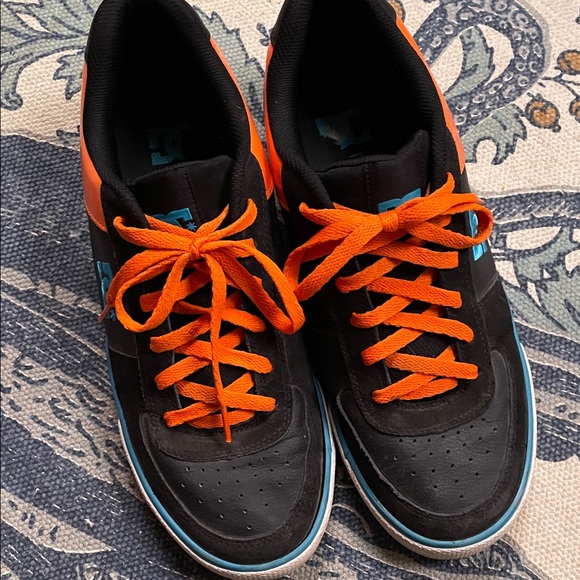 DC Men's Black and Orange Sneakers - Picture 2 of 6